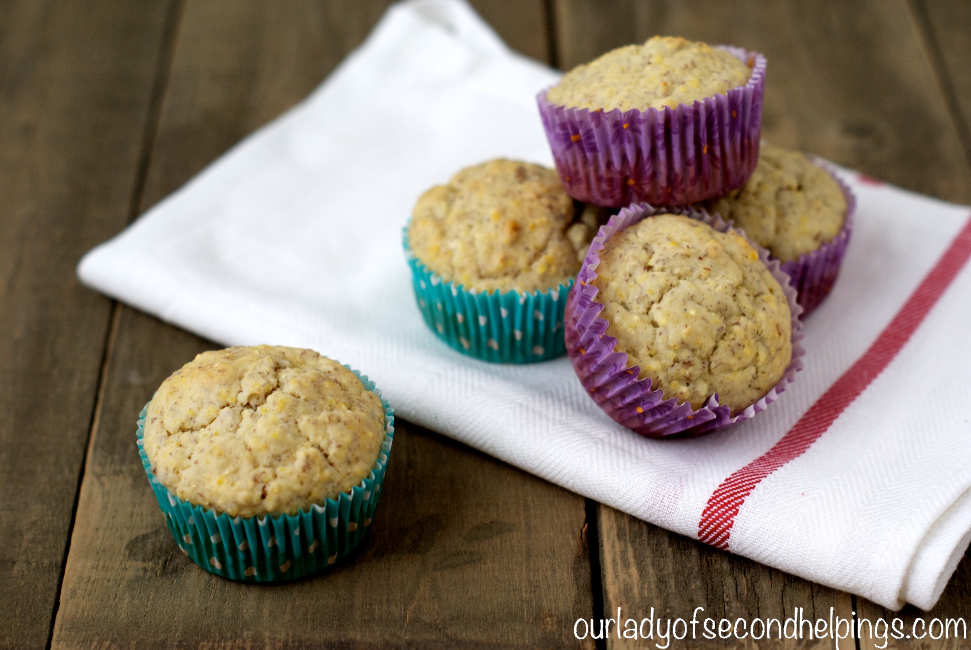 Moist and Springy Cornmeal Muffin - gluten free