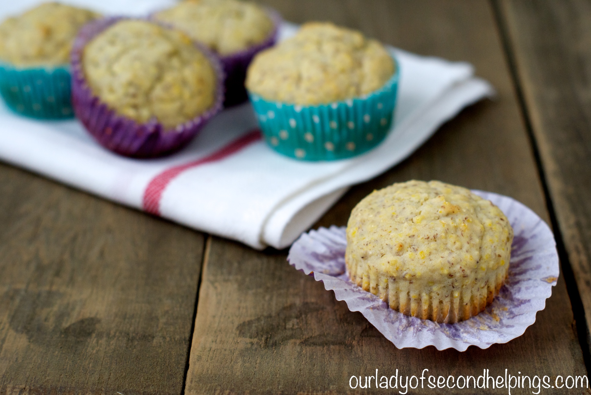 Moist and Springy Cornmeal Muffin - gluten free