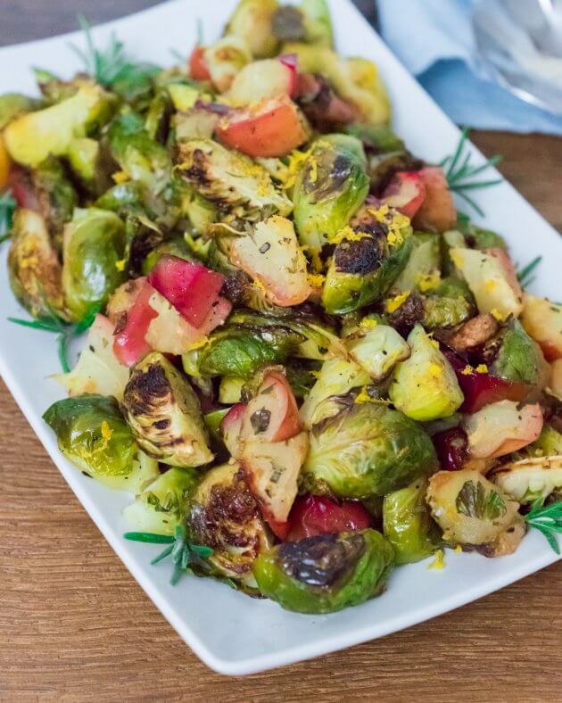 rosemary-roasted-brussel-sprouts-with-apples-23